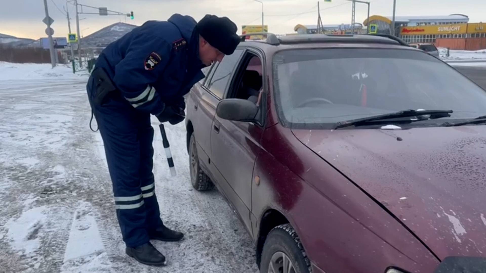 СТРОЖЕ И ДОРОЖЕ