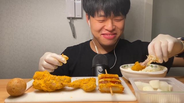 (리얼사운드 먹방) 뿌링클 치즈볼 뿌링소떡 먹방! BHC Fried Chicken Mukbang!, Eating Show