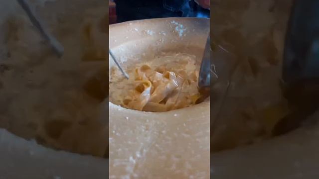 Приготовление пасты в голове сыра