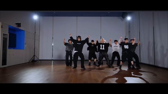 Stray Kids "Chk Chk Boom" Dance Practice Video