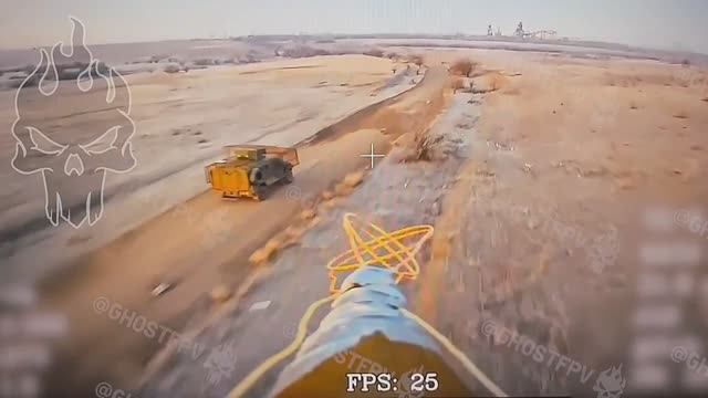Работа FPV по вражеской технике в Торецке. Среди подбитых есть и Брэдли, и Roshel Senator