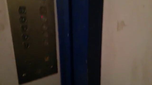 Электрический лифт V=0.71 м-с, грузоподъемность 350 кг (464)