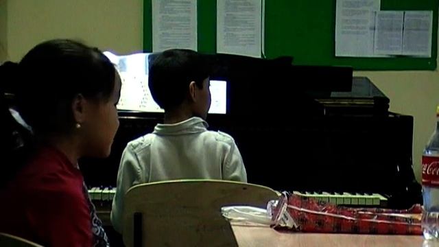 Урок композиции В.В. Ксенофонтова. Айыллаан Саввинов. 23.12.2011
