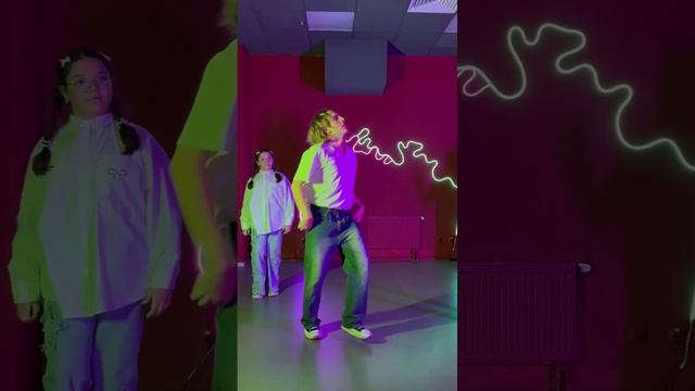 Детки с группы Данила по направлению K-POP! 🎶✨