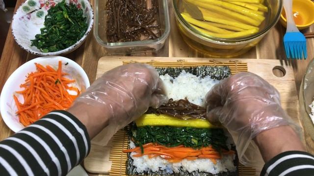 Традиционен КОРЕЙСКИ КИМБАП в кухнята на НЕЛИ  / KOREAN TRADITIONAL KIMBAP 김밥 만들기 레시피