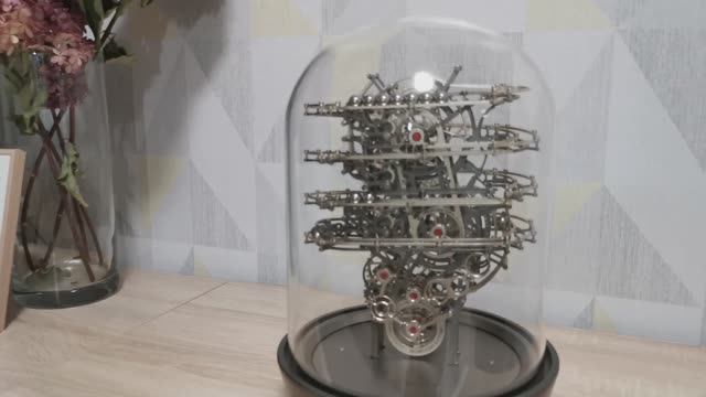 Abrasax CHRONOMEANS DUNYAZAD Настольные часы показывают время шариками из металла