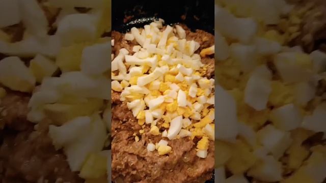 Готовим самые бюджетные блинчики 👍с ливерной колбасой😋