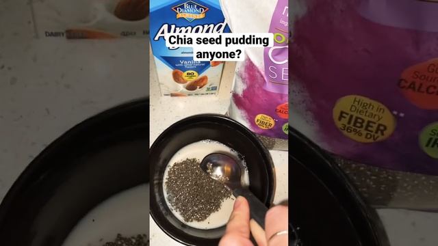 CHIA SEEDS TO PUDDING! #chiaseeds #chiaseedpudding #chiaseedsforweightloss