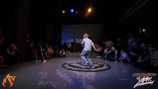 BBOY BUBBLEGUM vs. BGIRL MASHAURAGAN - FINAL - KIDS - BREAKONIERS 5 Years Anniversary