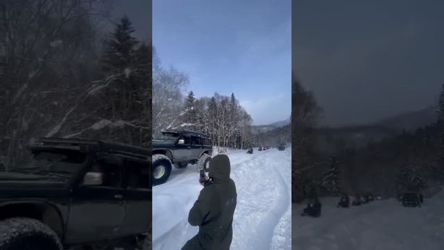 Противостояние между снегоходчиками и джиперами вышло на новый уровень