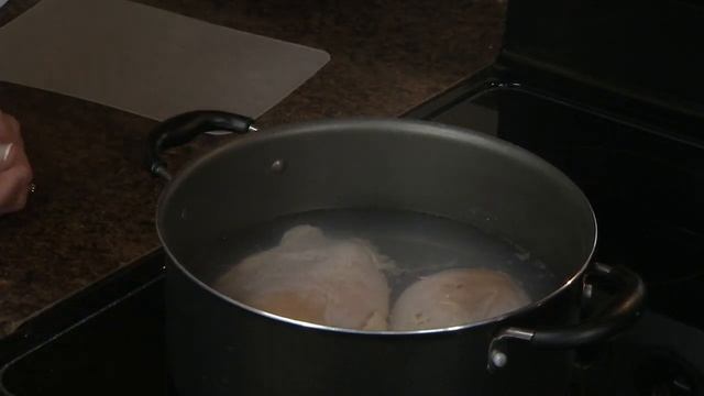 How to Boil Chicken for Soups and Salads Video | RadaCutlery.com