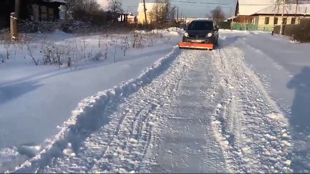Note очистка дороги от снега.