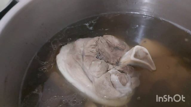 Холодец  вкуснятина ням ням 😋
