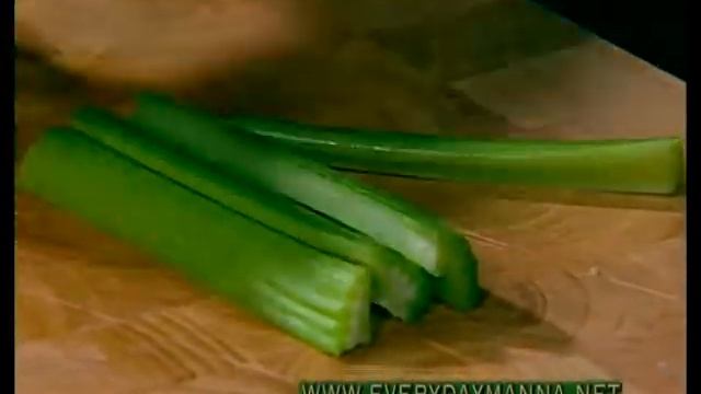 Everyday Manna with Lisa Smith: Fresh Vegetable Soup