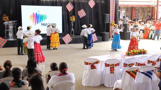 Centro de Educación Básica "Manuel Bonilla" - La Pieza del Indio