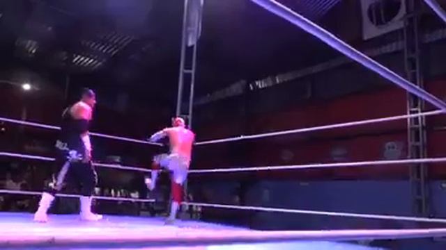 El Elegido, The Tiger y Silver Tiger Vs Azteca Warrior, Apolo Estrada Jr y Kendor Jr