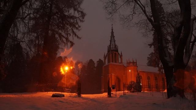 Храм Петра и Павла в Шуваловском парке Санкт-Петербурга (ТАЙМЛАПС)