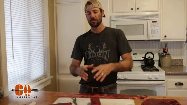 Cutting Deer, Elk, Game Meat - Remove Silver Skin, Sinew from Venison Backstrap