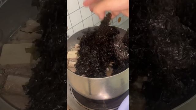 Seaweed soup yummy #shortvideo #shorts #cooking #food #cookingchannel #cookingvideo #yummy