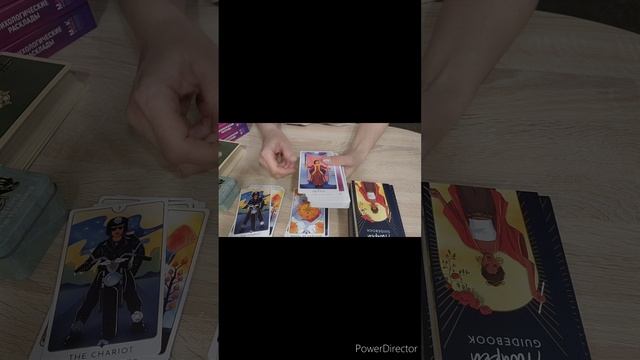 Распаковка Awaken Tarot