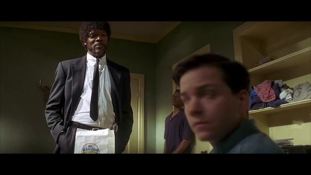 How Tarantino films dominance in my favorite Pulp Fiction scene