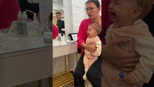 Процесс прокалывания ушей с крохами 👼