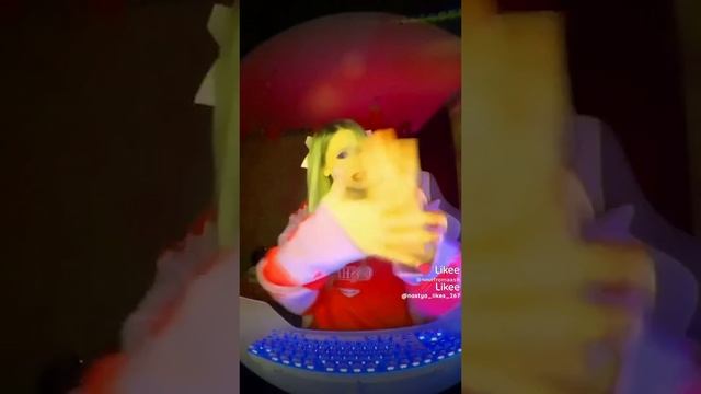 Что опять происходит ?