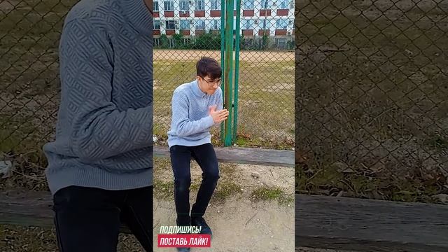 НЕОПЫТНЫЙ КОМАР
