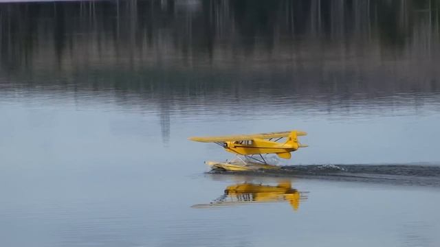 Sig 1/5 Scale Piper Cub on Floats HD (GoPro HD Hero on Board)