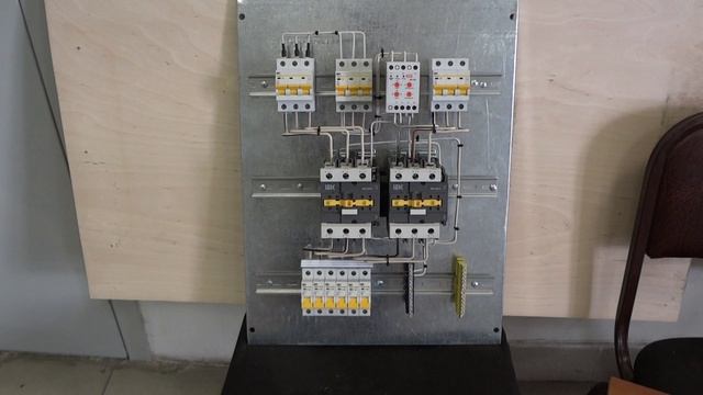 Шкаф АВР-0,4 кВ