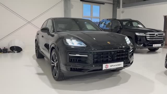 Porsche Cayenne 2025 - Интерьер и Экстерьер