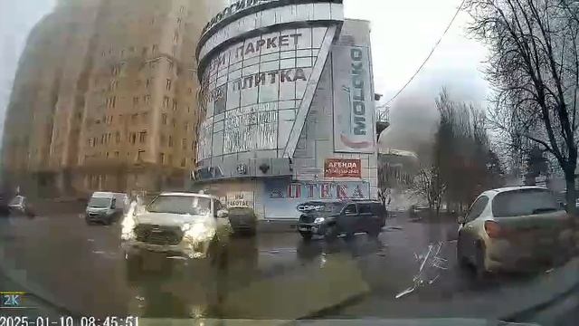 ‼️🇷🇺 Момент прилёта HIMARS по супермаркету в центре Донецка !!!