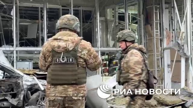 ВСУ нанесли ракетный удар по супермаркету в Донецке, ранены как минимум четверо мирных жителей.

Мес