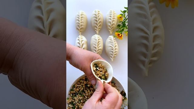 dumpling banane ka tariqa 😊#shortvideo #youtubeshorts #food