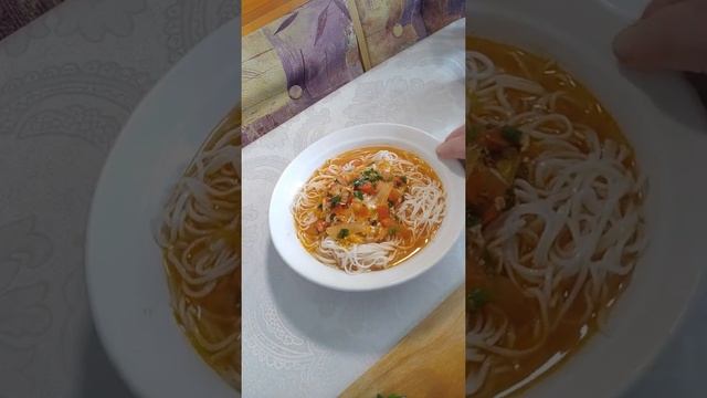 #Shorts / НЕ КОГДА ГОТОВИТЬ?/ ЛАПША ПО - КИТАЙСКИ ЗА 10 МИНУТ/@ВКУСНАЯ КУХНЯ. АЛЛА КОРБУТ