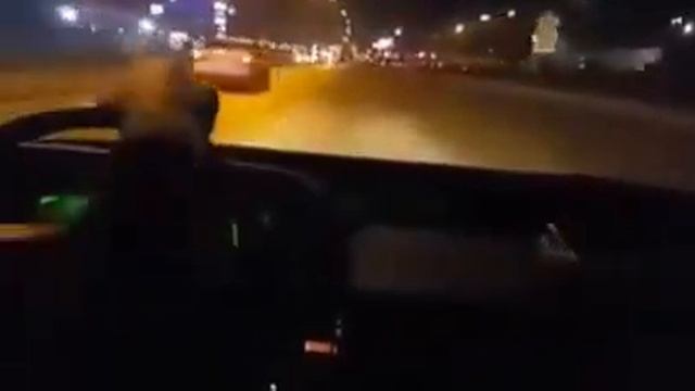 Yok böyle araba otobanda 250 km hız