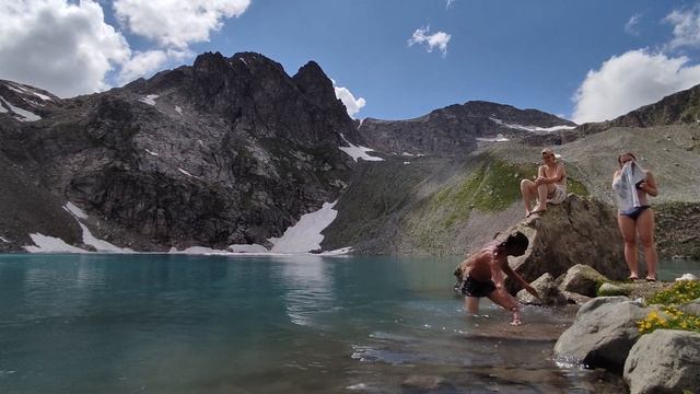 Софийские озёра Архыз, подъём на Мингикёльбаши (3243м), озеро Кратерное