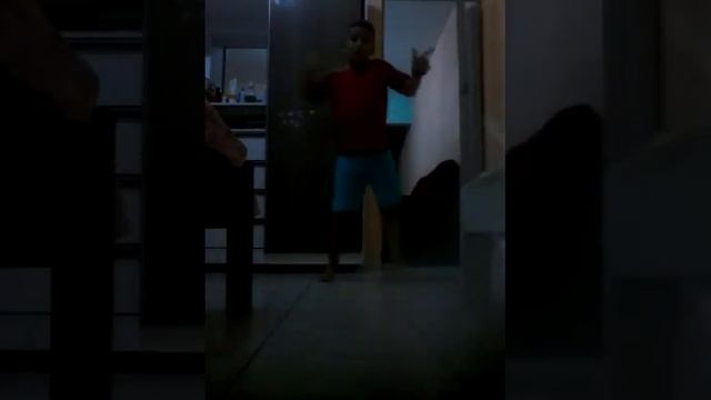 Só s******** de leve s******** de leve com essas menina maluca pega a bebida depois abandona na rua