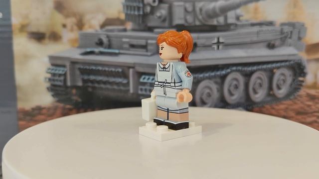 Lego кастомная фигурка Valiantbricks - медсестра нем. Красного креста