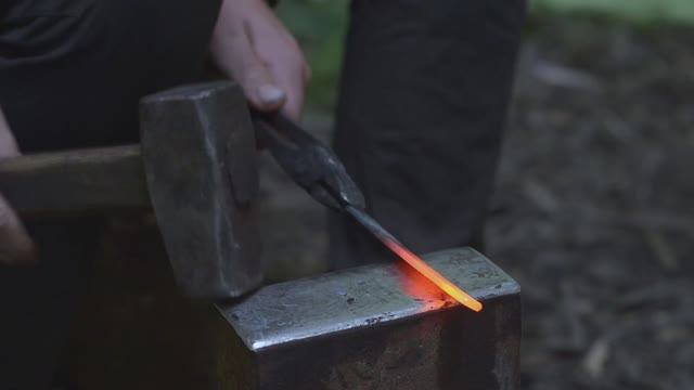 BERTRAN. Making nordic bushcraft knife.