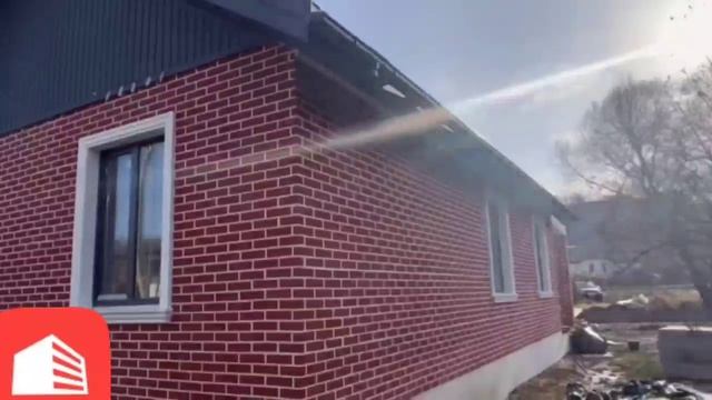 Новый загородный дом с хорошим месторасположением