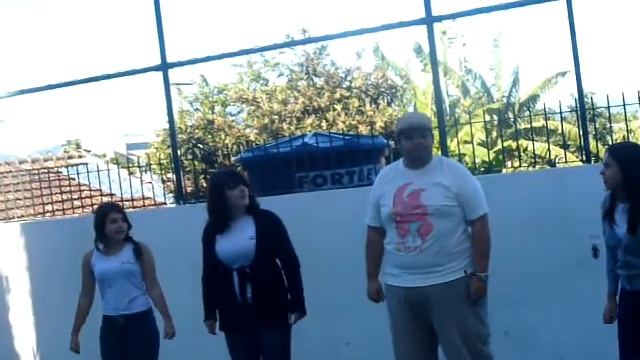 Prof. Edgar pagando mico pro 9º Ano