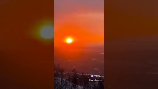 Это видео снято в Хибинах. Наше первое солнышко за полярным кругом после полутора месяцев тьмы🥰