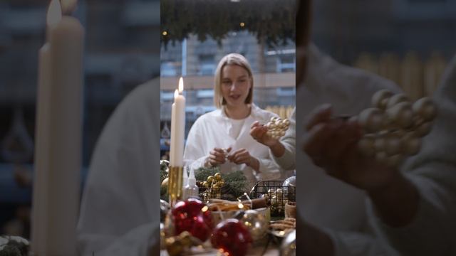 6063024-uhd_2160_4096_25fps