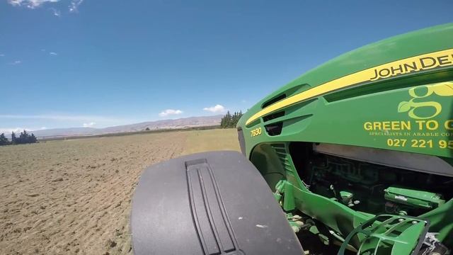 John deere 7930 with amazone centaur