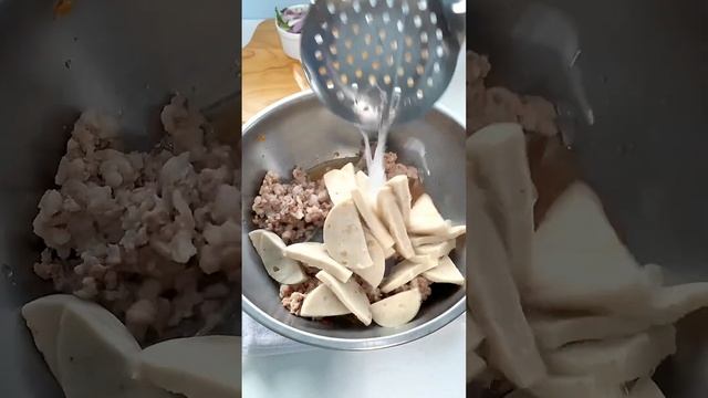 Glass noodle salad with pork sausage #shorts #cooking #thaifood