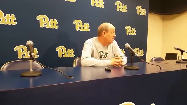 Pitt coach Kevin Stallings getting ready for Syracuse.