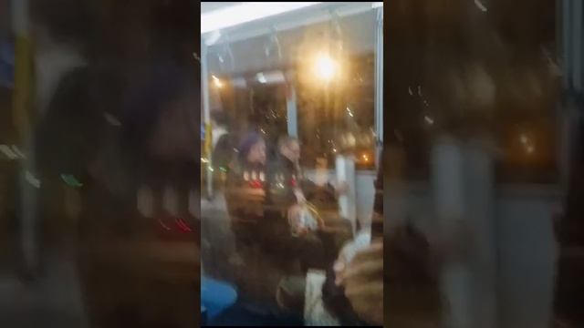 Автобус м1 поездка до Пл. Гагарина