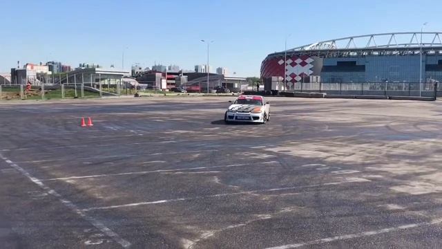 Drift in Moscow. Level : beginner