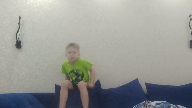 делаю сальто назад